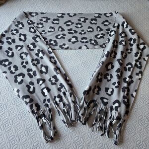 Old Navy Leopard Print Fringe Scarf